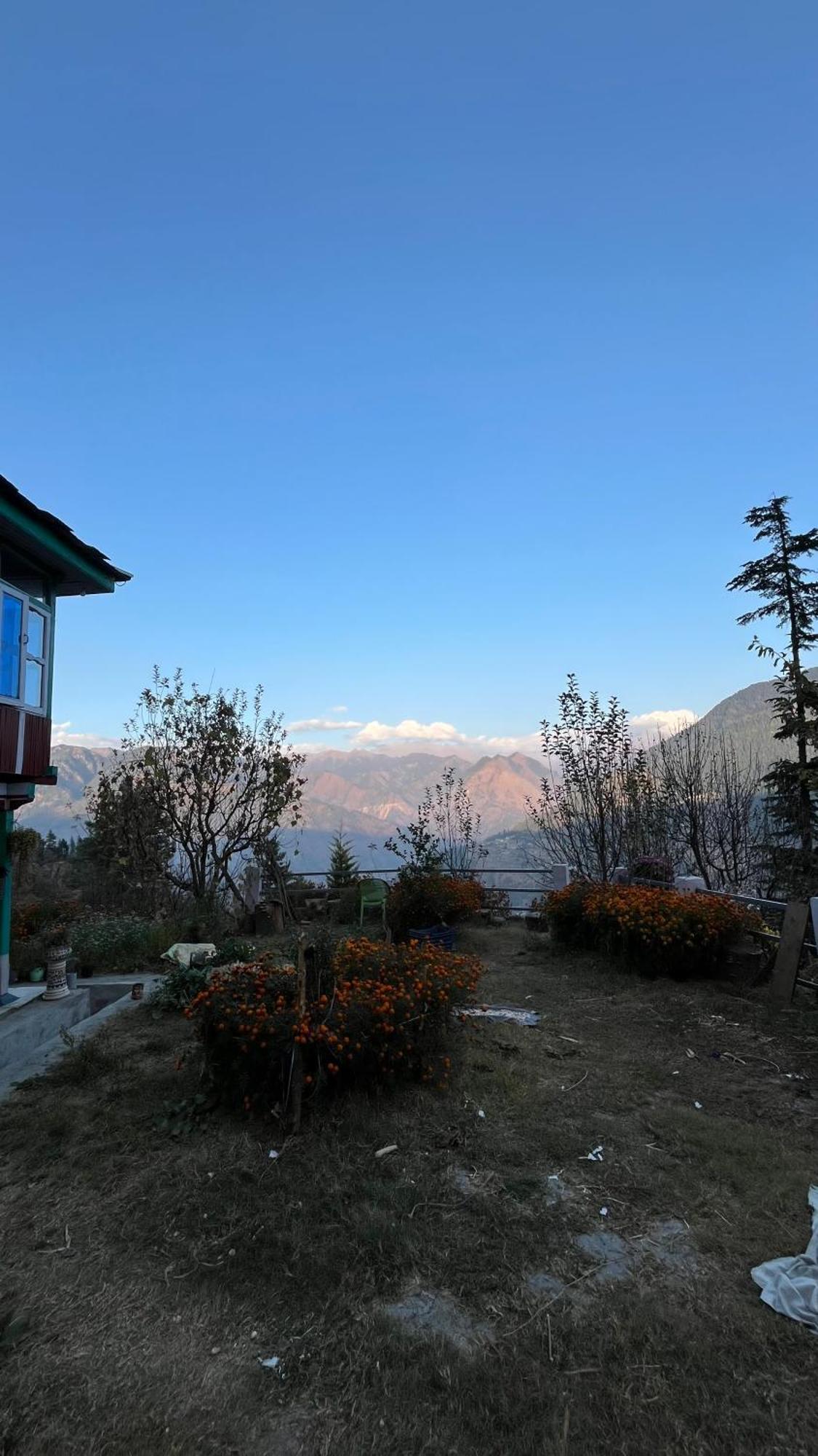 Отель Mountain Eyrie Banjar Экстерьер фото